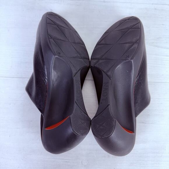 Naot Evening Mule Clogs Black EU 38 US 7.5 Madras Leather Red Accent Slip On - Picture 13 of 16